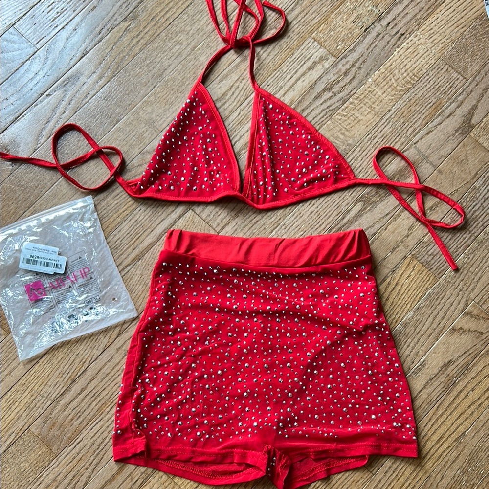 Women’s short set size small. New!